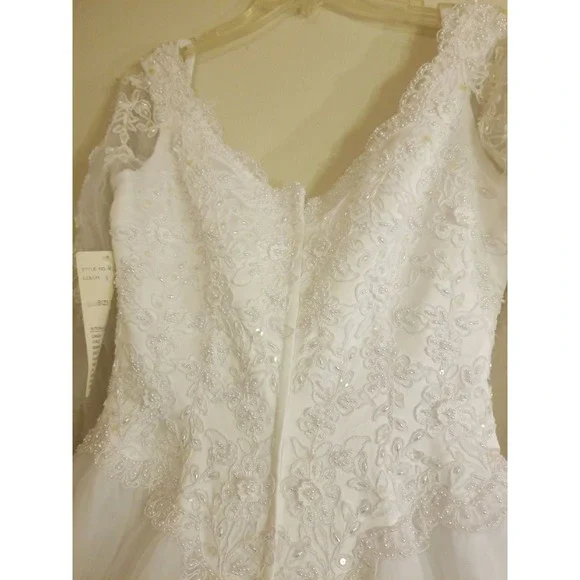 Dress - Picture 9 of 12